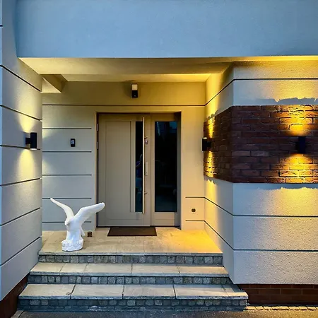 Orle Gniazdo Nad Morzem, Dom Jacuzzi Staw 10 Min Do Gdanska *