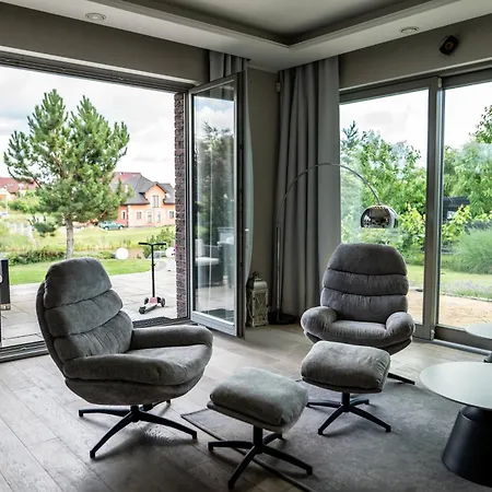 Orle Gniazdo Nad Morzem, Dom Jacuzzi Staw 10 Min Do Gdanska *