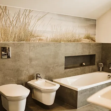 Orle Gniazdo Nad Morzem, Dom Jacuzzi Staw 10 Min Do Gdanska 别墅
